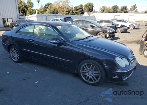 2008 Mercedes-Benz Clk 350 из США, поврежденный, VIN WDBTJ56H58F239636